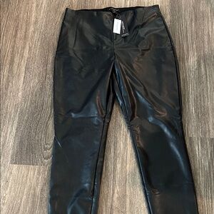 NWT Banana Republic Black Faux Leather Leggings